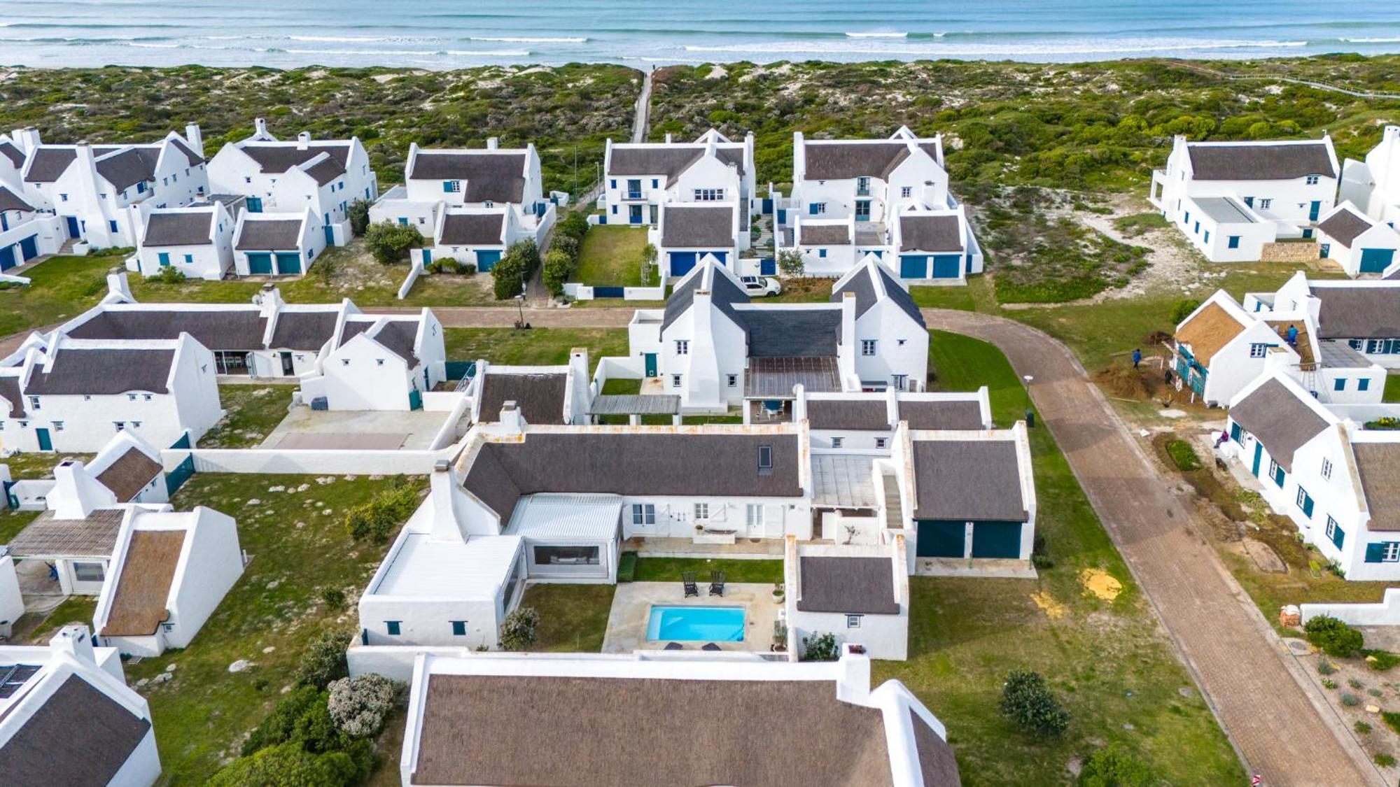 Holiday home Bliss On The Bay Struisbaai